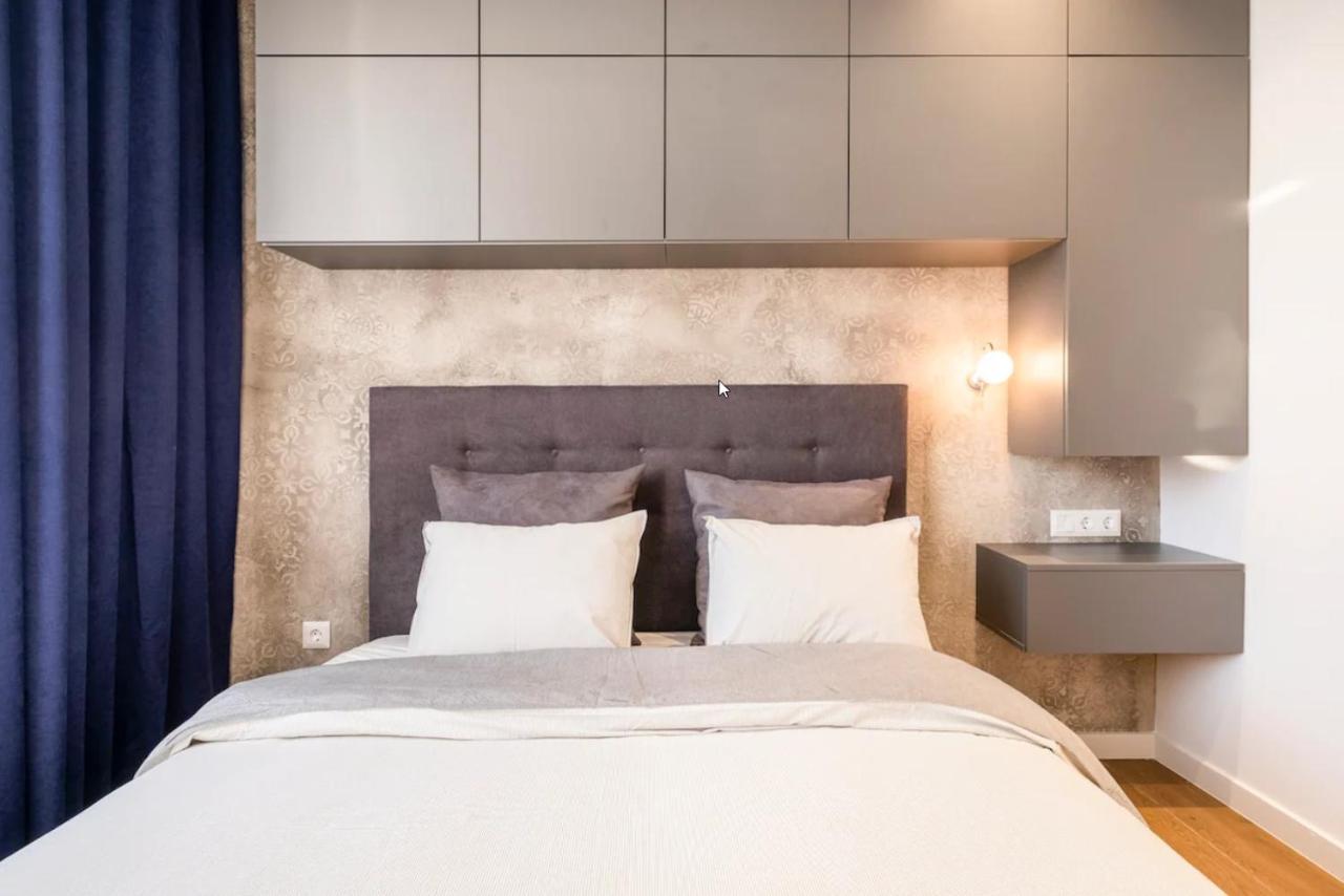 Stylish 1Bdr Central Apartment София Экстерьер фото